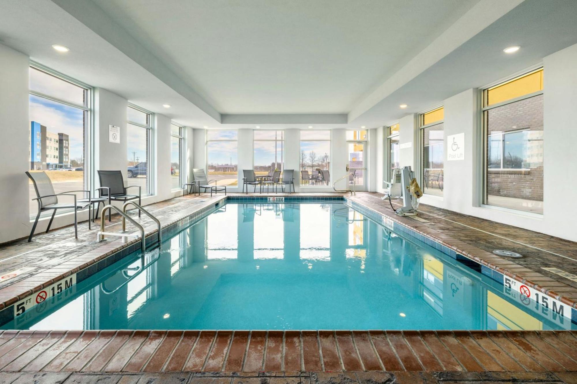 Hillview Fairfield By Marriott Inn & Suites Louisville Shepherdsville מראה חיצוני תמונה